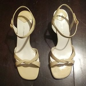 Womens shoes/heels